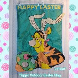 TIGGER OUTDOOR EASTER FLAG (NO POLE)
