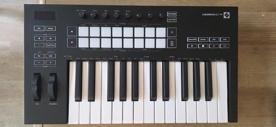 Novation Launch Key25
