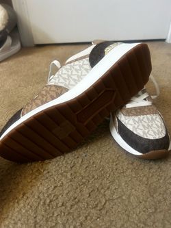 Women shoes