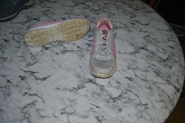 Womens shoes