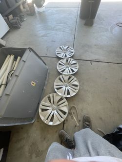 Nissan Hubcaps