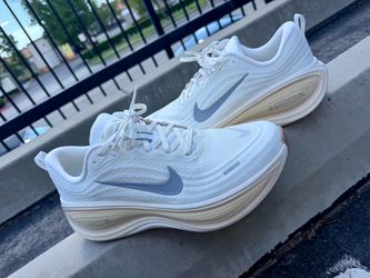 Nike Vomero Running Shoes
