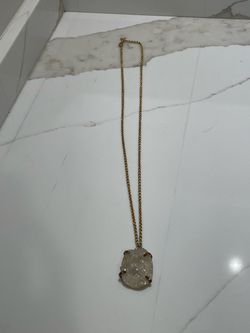 Gold Chain Necklace with Druzy Stone Pendant