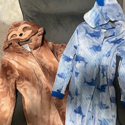 Kids animal onesies size small 7/8