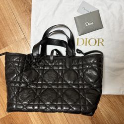 Toujours Cannage Medium 