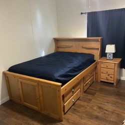 Full Size Bedroom Set With Mattress