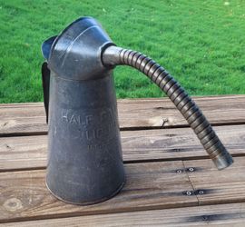 Vintage U.S. Legal Service Station Can