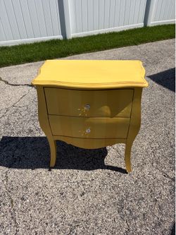Wood night stand