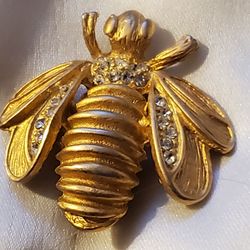 Vintage Bee Brooch - Rhinestones  2"