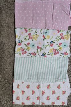 4 INFANT BLANKETS $6 3 HOODED INFANT BATH TOWELS $9 BUNDLE DEAL $13 