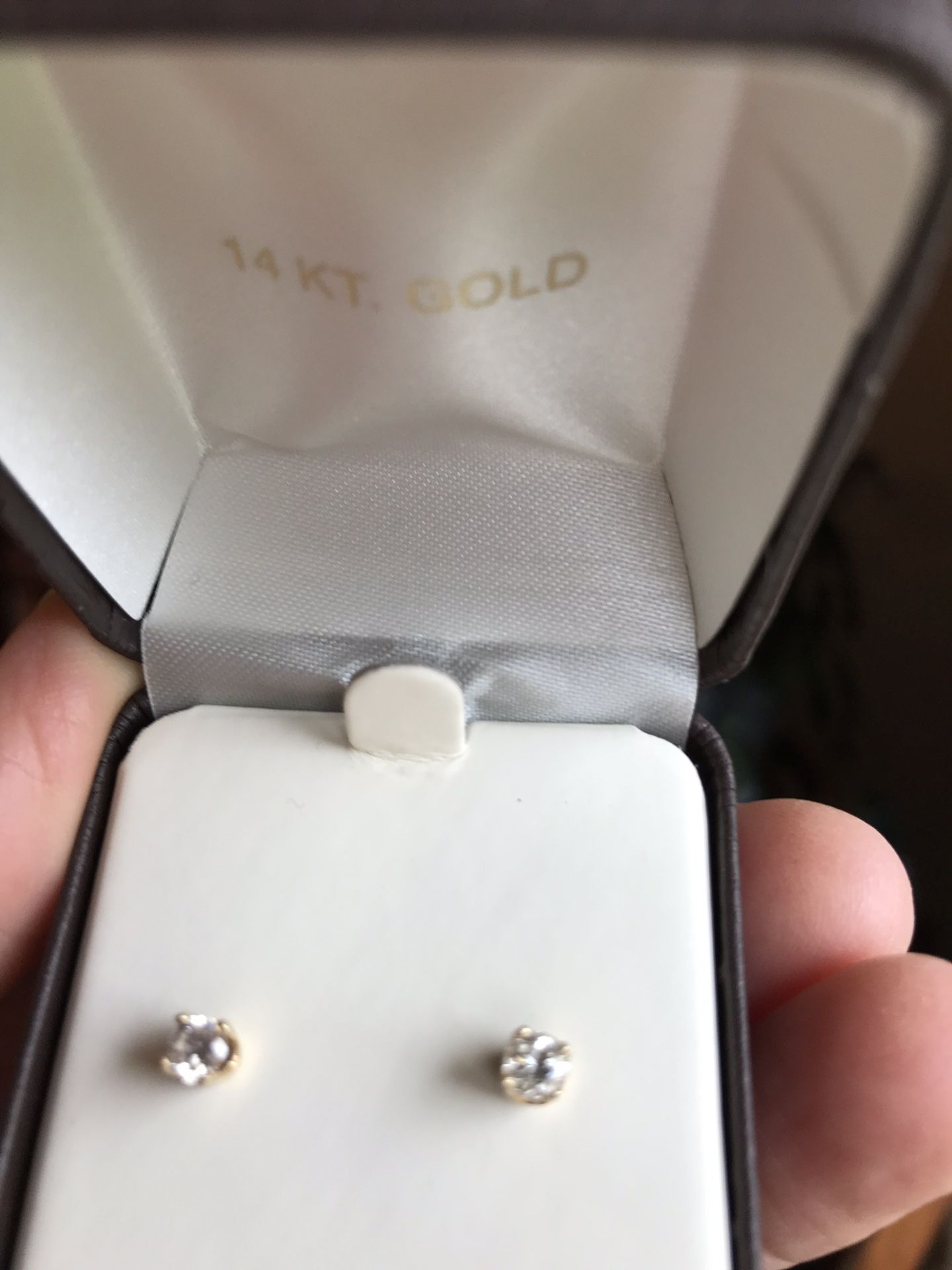 Beautiful Natural Diamond Earrings.50ctw