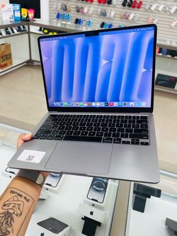 MacBook Air M2 8gb ram 256gb ssd