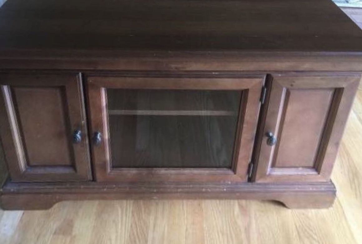 Wood TV Stand $25