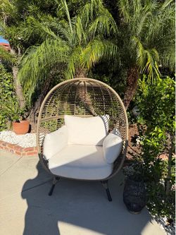 Oversized Egg chairs