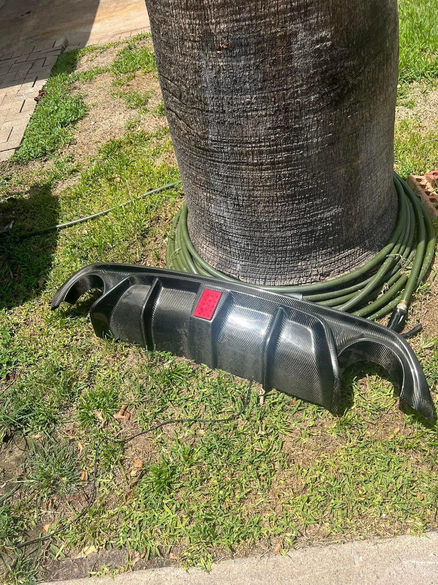 14-17 Infiniti Q50 Carbon Fiber Diffuser