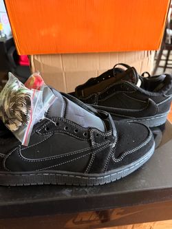 Black Nike Travis Scott shoes size 9