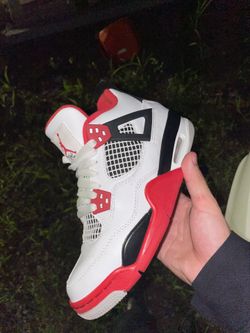 Jordan 4s