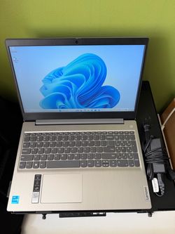 Lenovo Laptop 15.6 inch Touchscreen 2022 8GB RAM 256GB SSD Windows 11