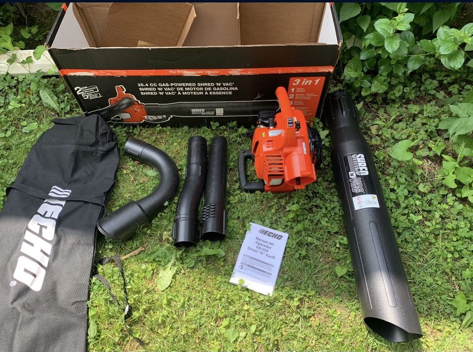 Brand New Echo ES 250 Shred ‘N’ Vac Leaf Blower for Sale in Lombard