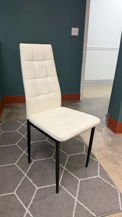 White Chairs leatherette (fake leather) 9