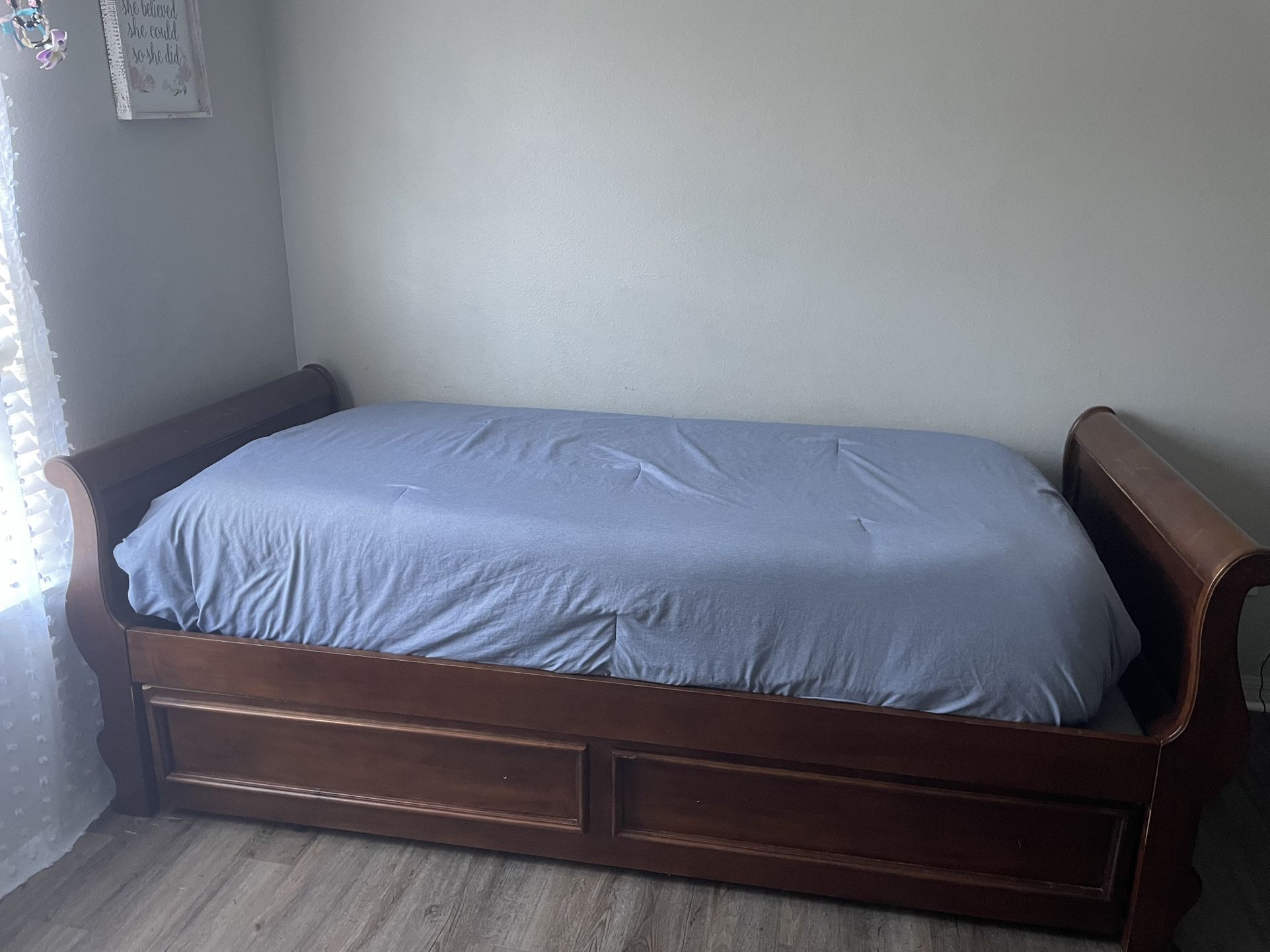 Twin Trundle Bed