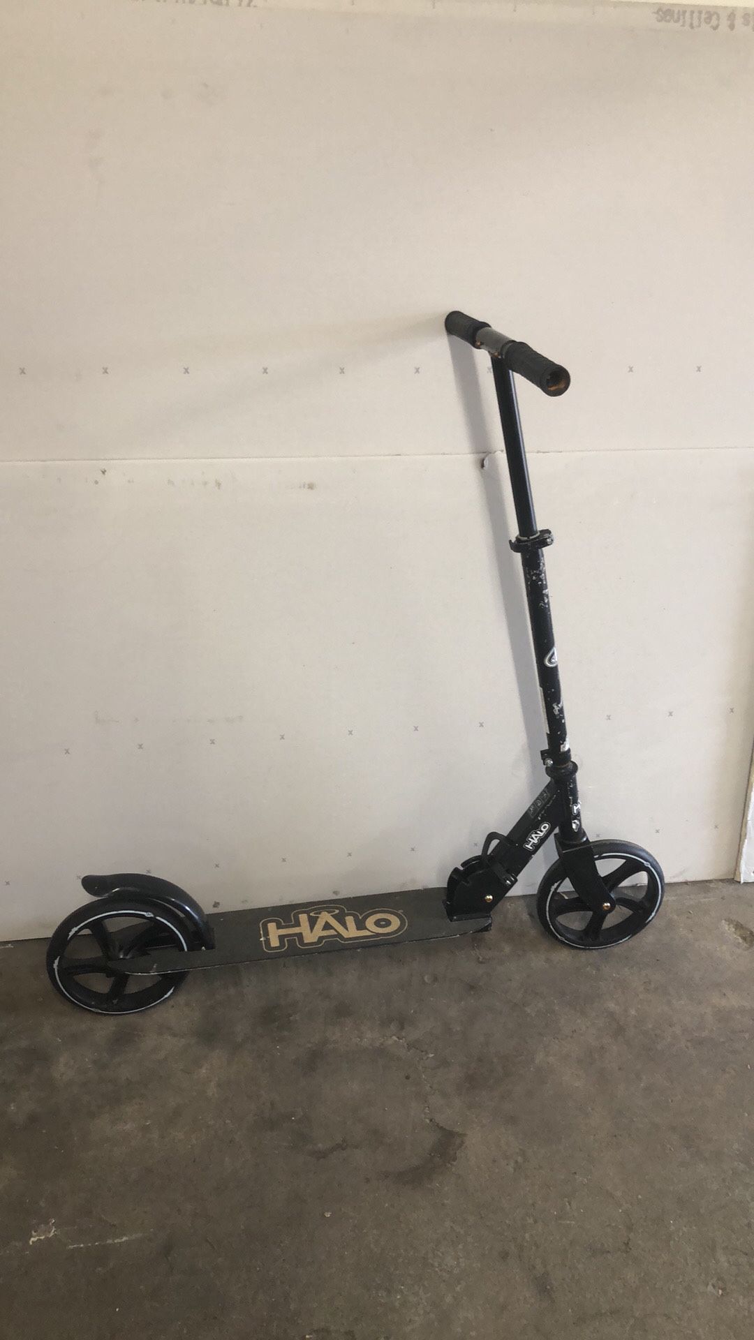 Folding scooter