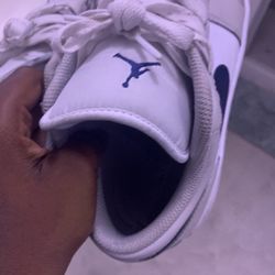 sheos for sell size 8.5 willing to negotiate 