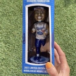 MOOKIE BETTS BOBBLE HEAD (LOCATED IN UPLAND)