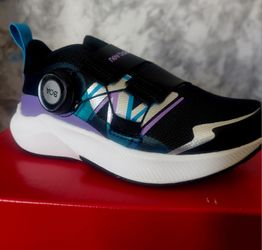 New Balance Kids Sz 11