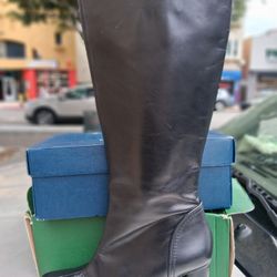 Banana Republic Italian Leather Block Heel Square Toe Boots - Size 9