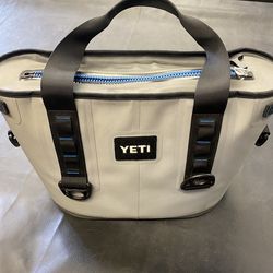 Yeti hopper 20