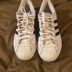 Adidas Superstars 2G Size 11 In Great Condition gently used
