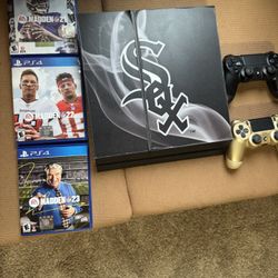 PS4 Bundle – 2 Controllers & 3 Madden Games