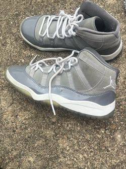 Air Jordan 11 Cool Grey Sneakers