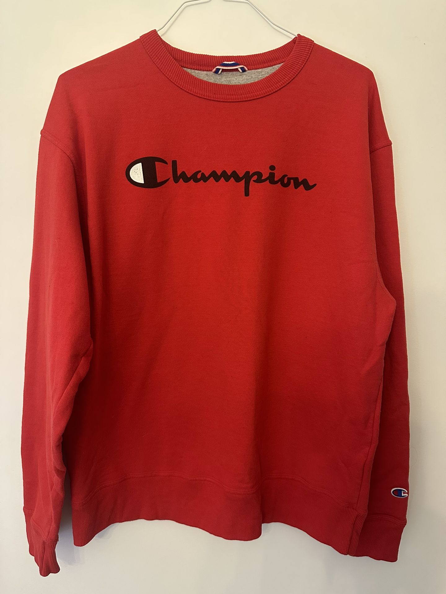 Men’s Large Champion Red Sweatshirt