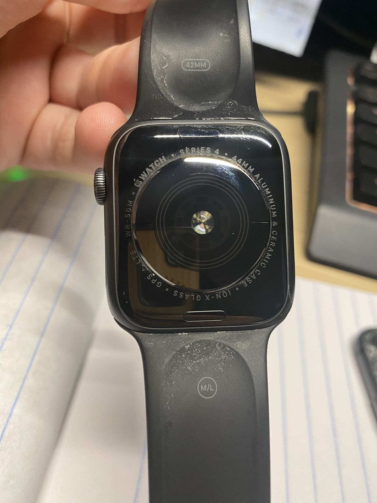 Apple Watch Series 4 , GPS + Cellular 44mm Ceramic Case