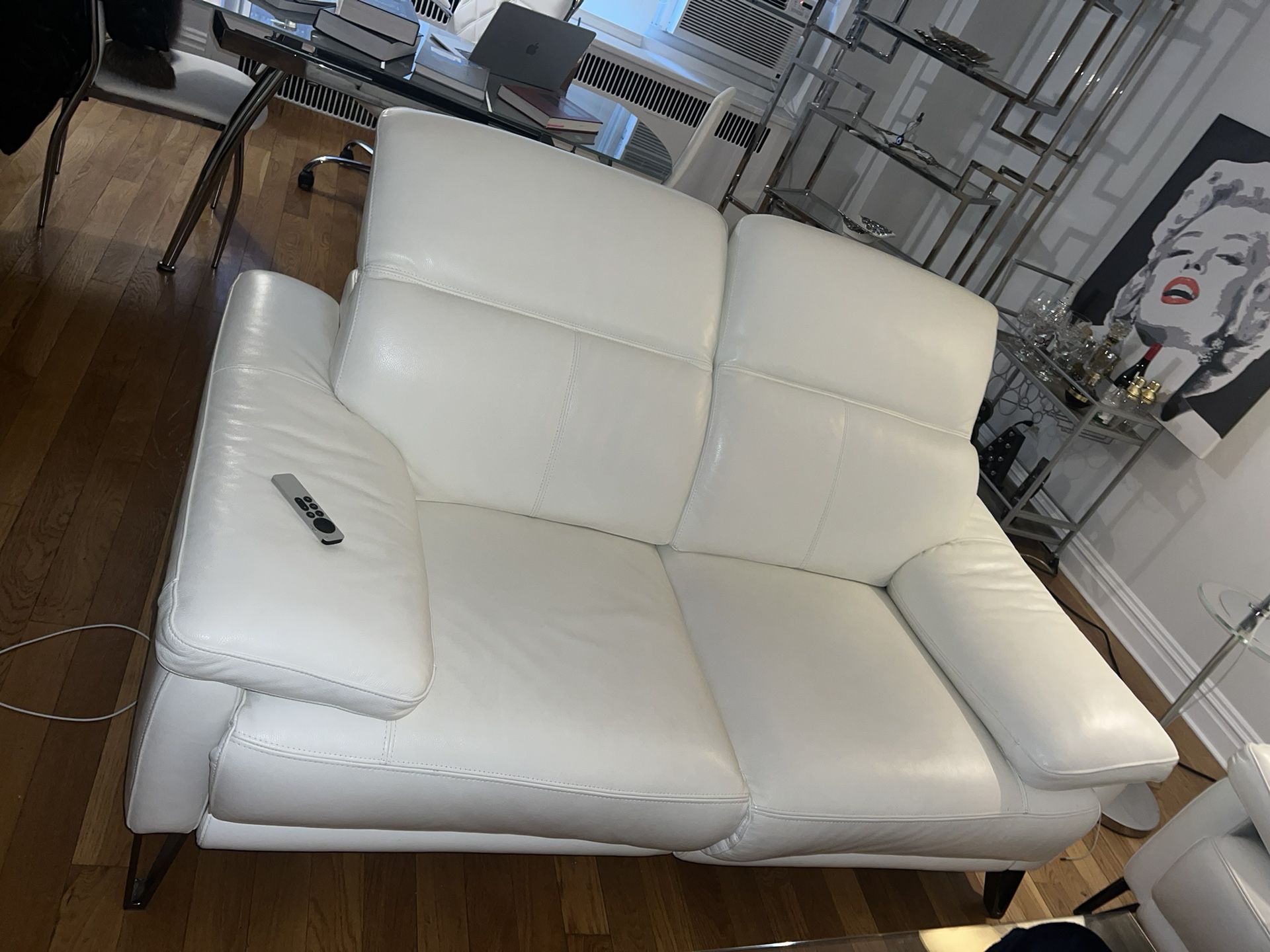 WHITE LEATHER COUCH 2 Seater