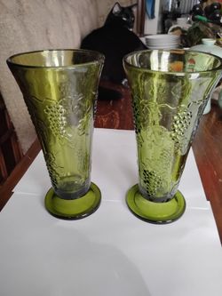 Vintage Indiana glass footed vase set of 2