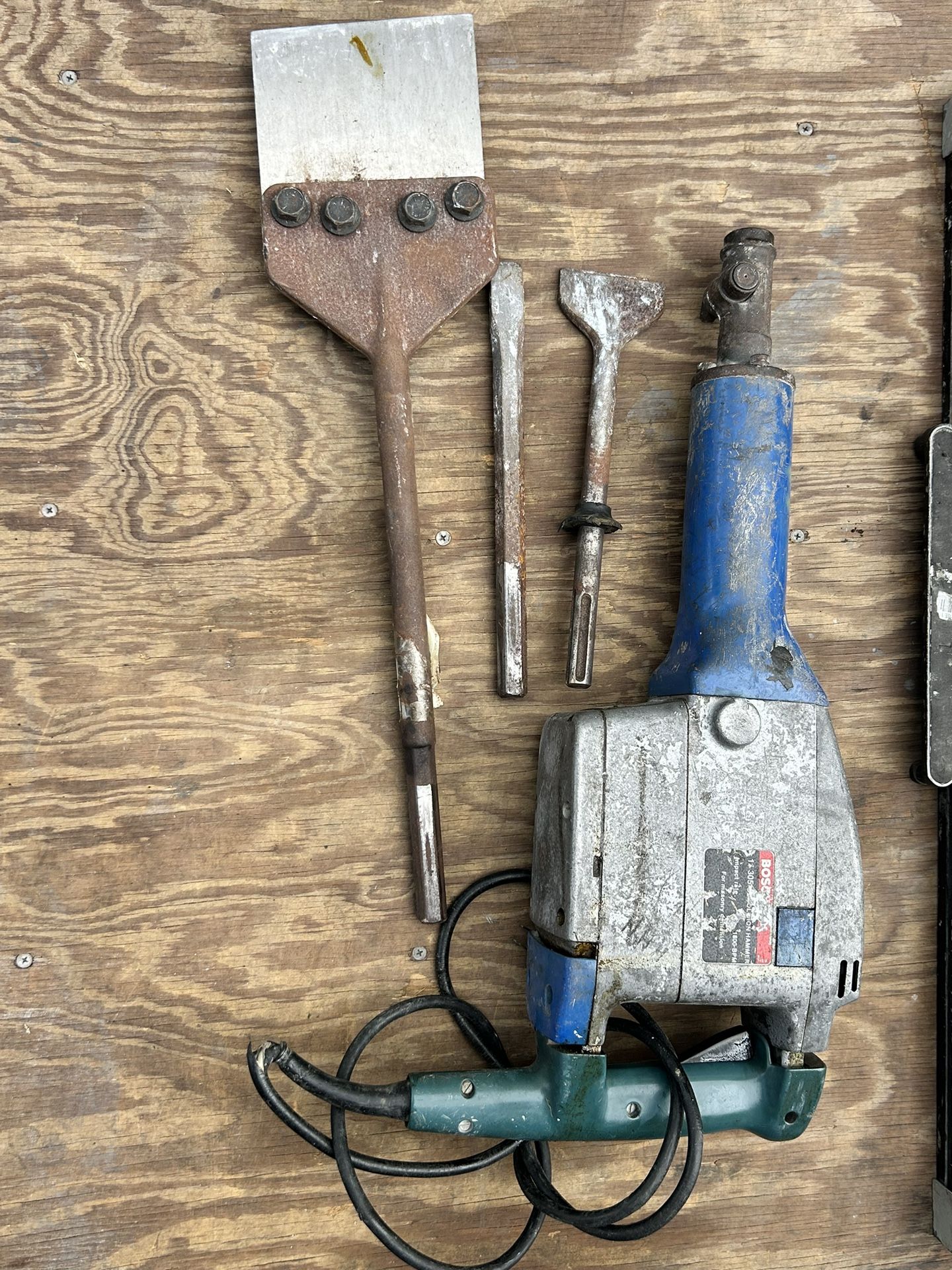 Bosch rotary hammer drill