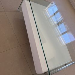 Glass Coffe table 