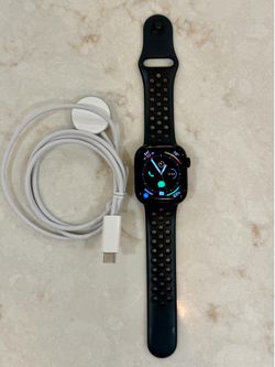 Apple Watch Series 10 42mm GPS Jet Black Aluminum Good Condition