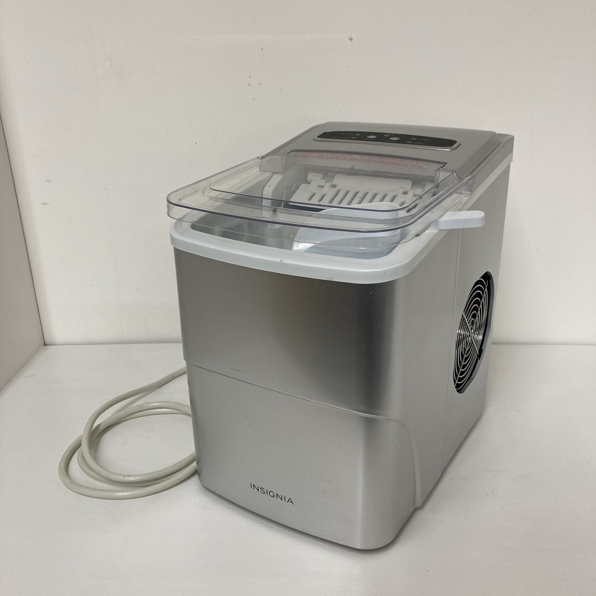Insignia Portable Ice Maker Silver máquina de hielo 