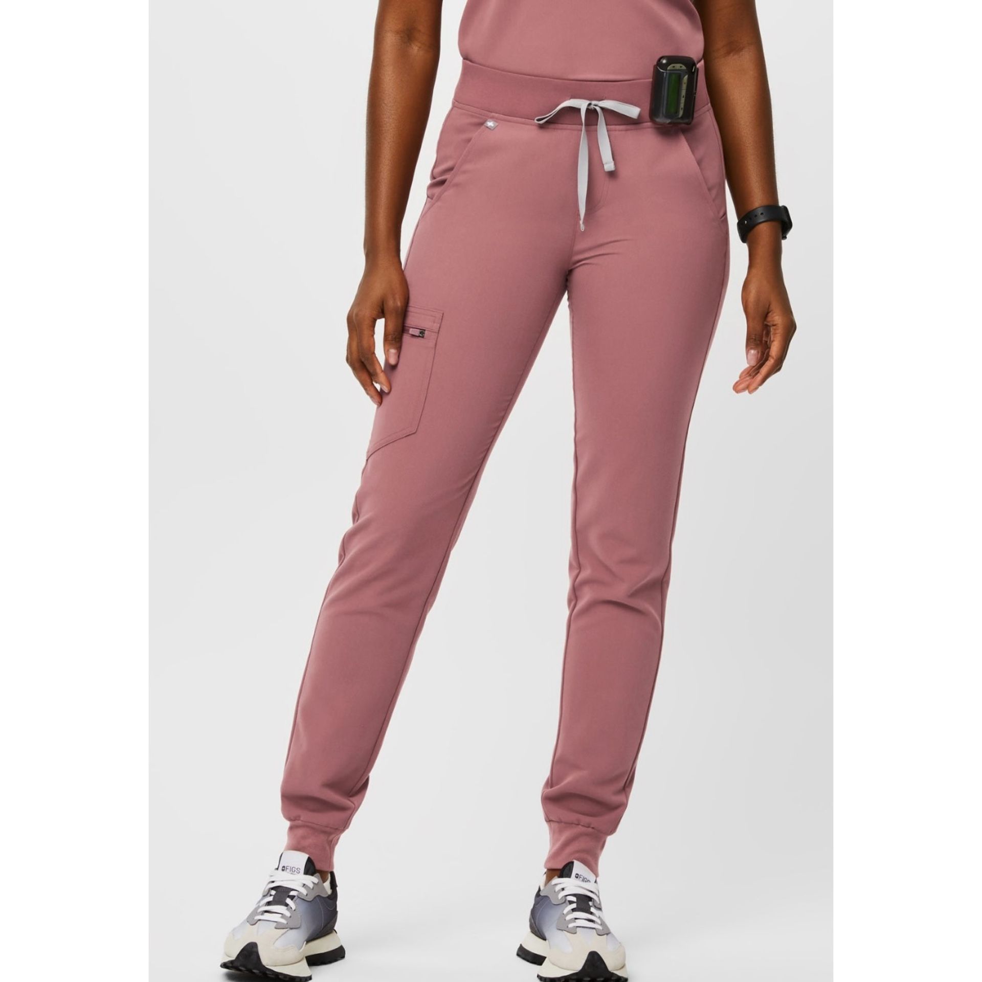 Figs Women’s Mauve Zamora 2.0 Petite Scrub Pants