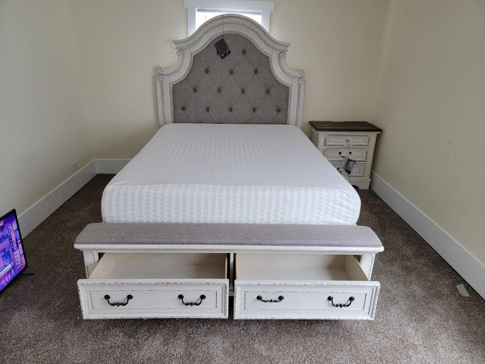 Queen Size Storage Bed Frame, Dresser, Nightstand, Chest, Mirror ⭐$39 Down Payment with Financing ⭐ 90 Days same as cash