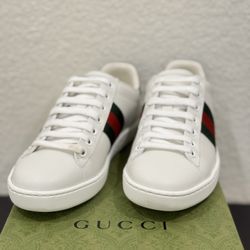 Gucci Ace Sneakers – Size 5 – Green Crocodile Heel – Excellent Condition w/ Box & Dust Bags
