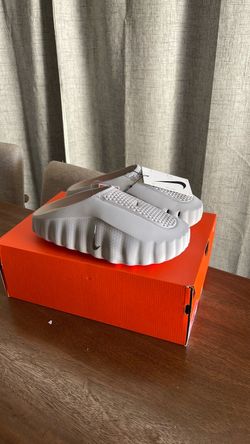 Nike Mind 001