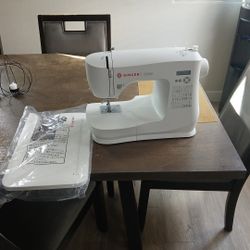 Singer C5650 Sewing Machine 
