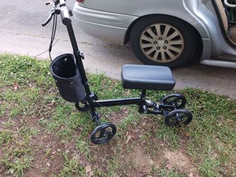 Knee scooter with suspension