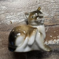 Vintage Ceramic Cat