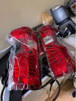 19-25 chevy silverado tail lights